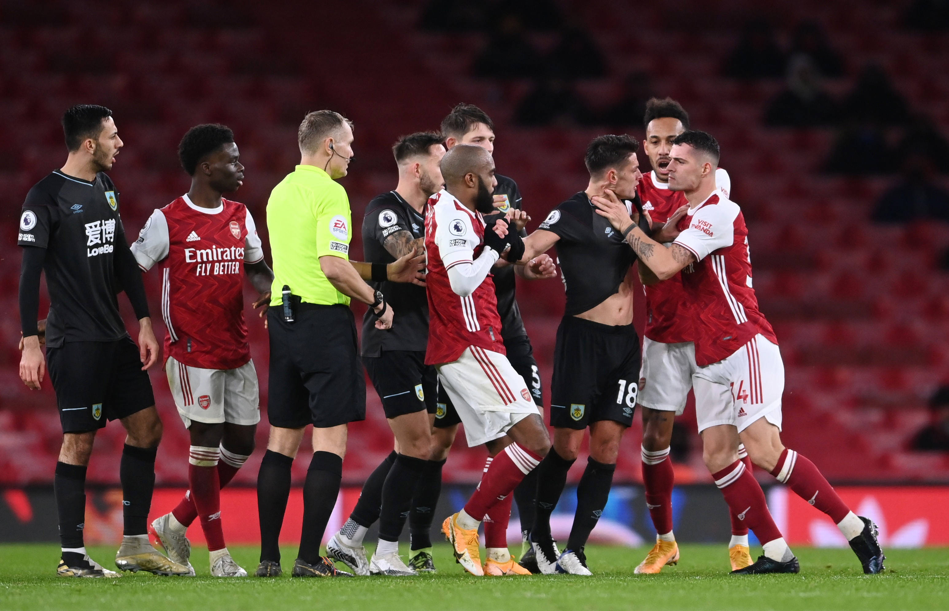 最近围绕他 最近围绕他